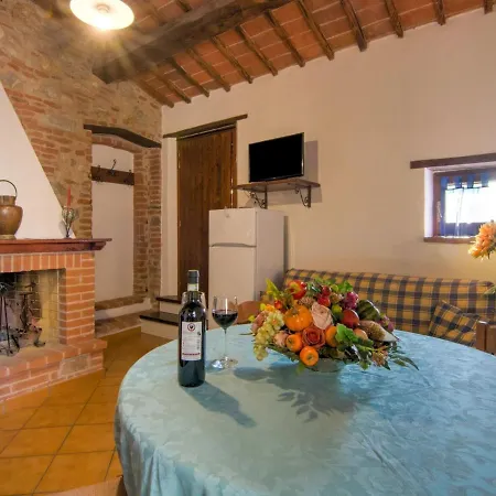 Luxurious Framhouse In Castiglione Del Lago With Swimming Pool Hébergement de vacances